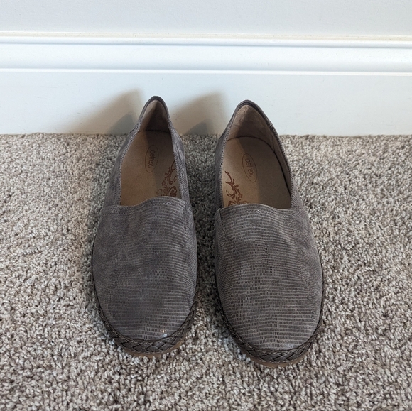 Aetrex Kylie Brown Shimmer Slip On Flat sz 9 - Picture 2 of 7